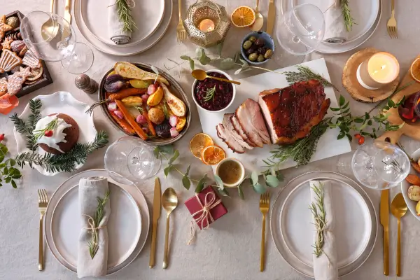 Alecrim na Mesa Posta: Como Usar Essa Planta Aromática para as festas de fim de ano